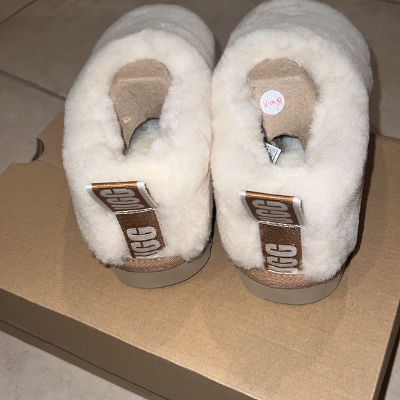 Classic cozy bootie NEVER WORN - Picture 2 of 4